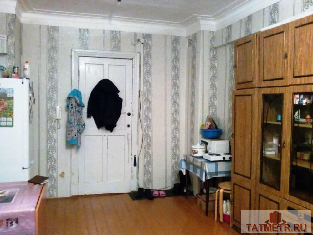 Продажа / Комнаты, Зеленодольск, Татарстан улица, 500 000 Отличная комната в г. Зеленодольск. Комната большая, светлая, после косметического ремонта. В комнате диван, шкаф,... - 1