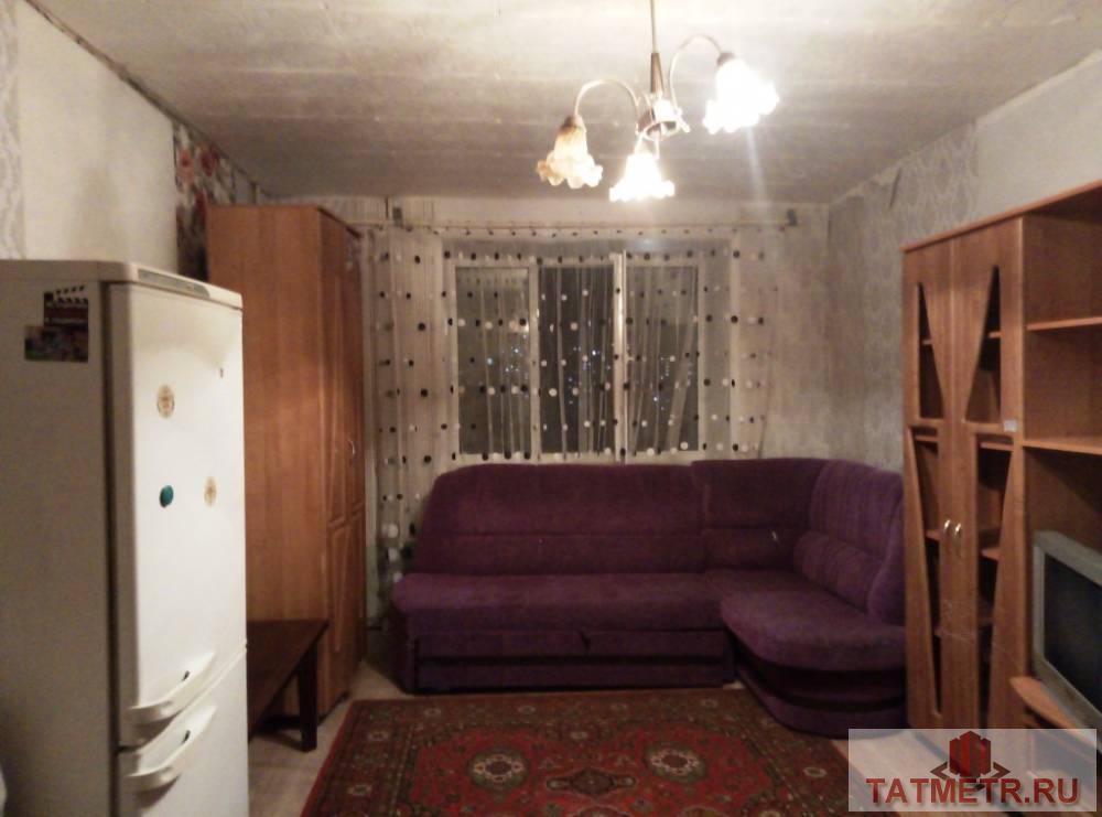 Продажа / Комнаты, Зеленодольск, Сайдашева улица, 550 000 Продается отличная комната в блоке в г. Зеленодольск. Комната просторная уютная. Окна пластиковые. Двери новые.... - 1
