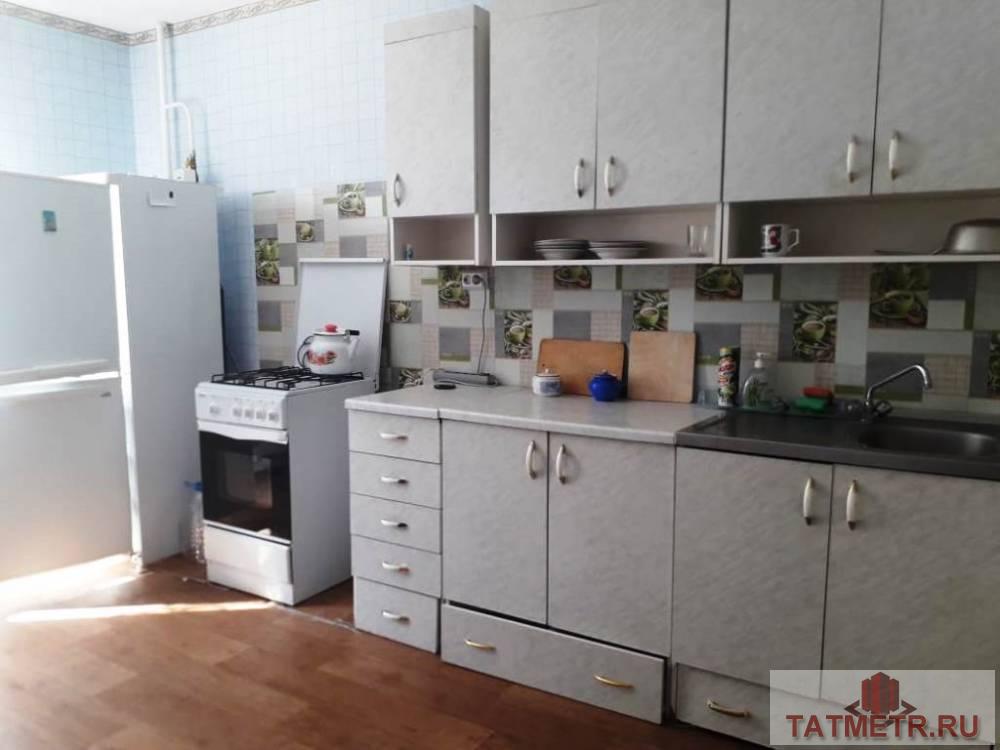 Аренда / Жилая / Квартира, Зеленодольск, Первомайская улица, 17 000 Сдается двухкомнатная квартира в центре г. Зеленодольск. Квартира солнечная, теплая, с ремонтом. В квартире есть вся... - 2