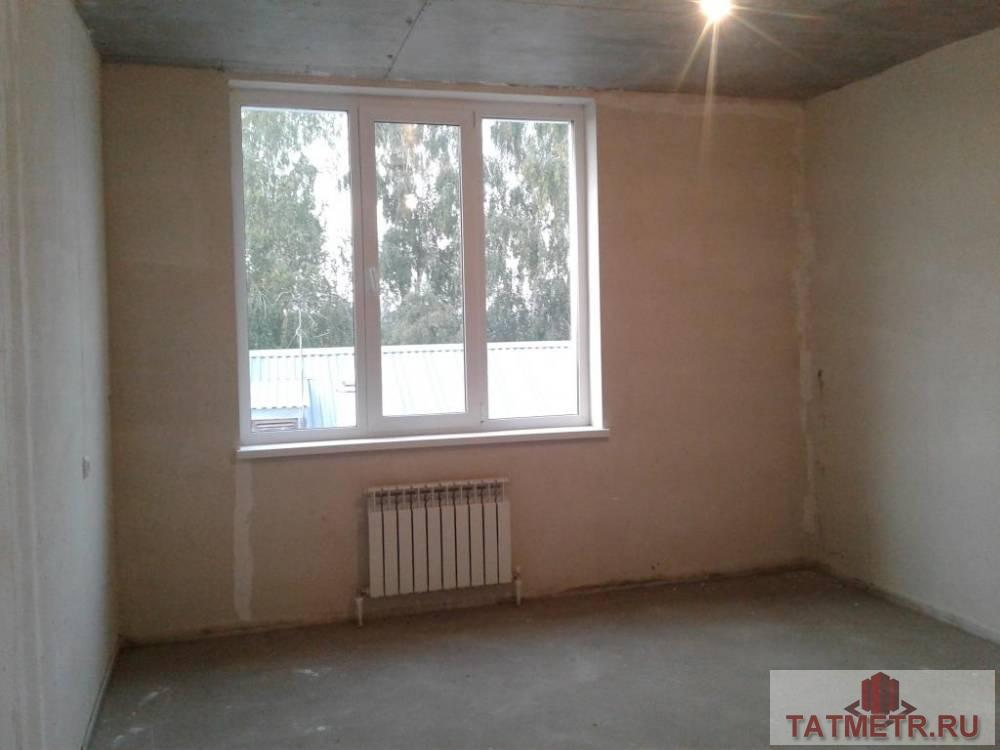 Продажа / Квартиры, пгт. Васильево, Ленина улица, 2 850 000 Квартира с индивидуальным отоплением в центре пгт. Васильево. Квартира в черновой отделке. Комната с панорамным... - 2