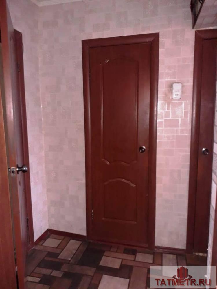Продажа / Квартиры, Зеленодольск, Комарова улица, 1 149 000 Продается отличная двухкомнатная квартира в г. Зеленодольск. Комнаты просторные уютные. Окна пластиковые, выходят на... - 2