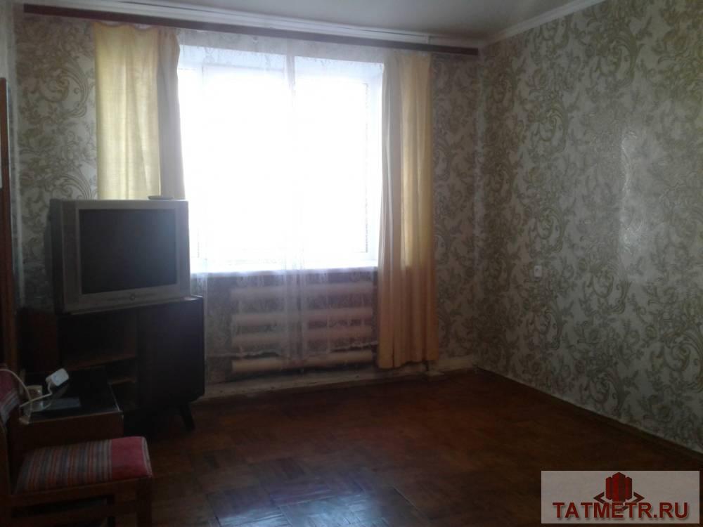 Сдается хорошая трехкомнатная квартира в г. Зеленодольск. В квартире есть вся необходимая мебель и техника: диван,... - 1
