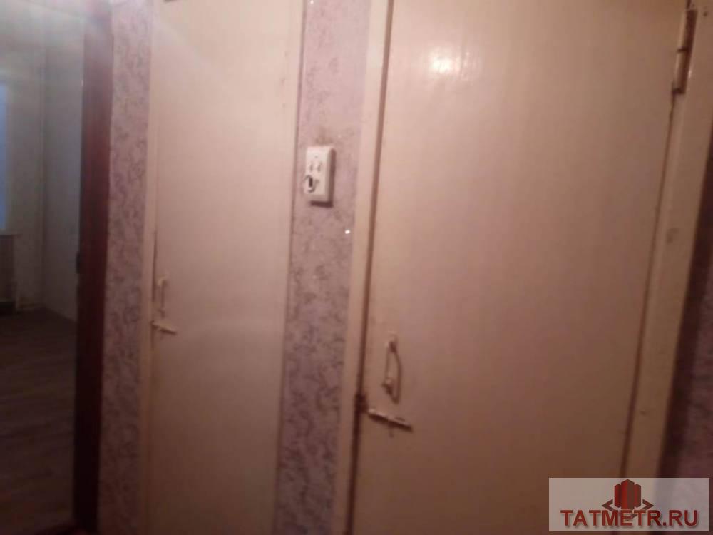Продажа / Квартиры, Зеленодольск, Комарова улица, 1 350 000 Срочно продается 2-комнатная квартира в городе Зеленодольск. Блок состоит из 2х комнат, коридора и санузлов, не... - 4