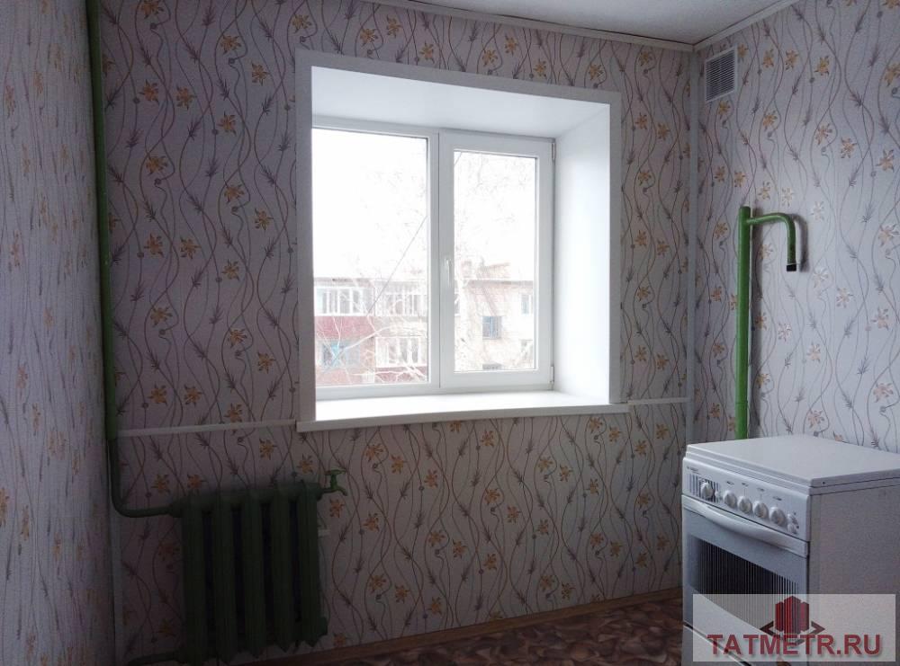 Продается отличная, чистенькая, светлая в кирпичном доме  однокомнатная квартира в хорошо развитом районе г. Волжск.... - 6