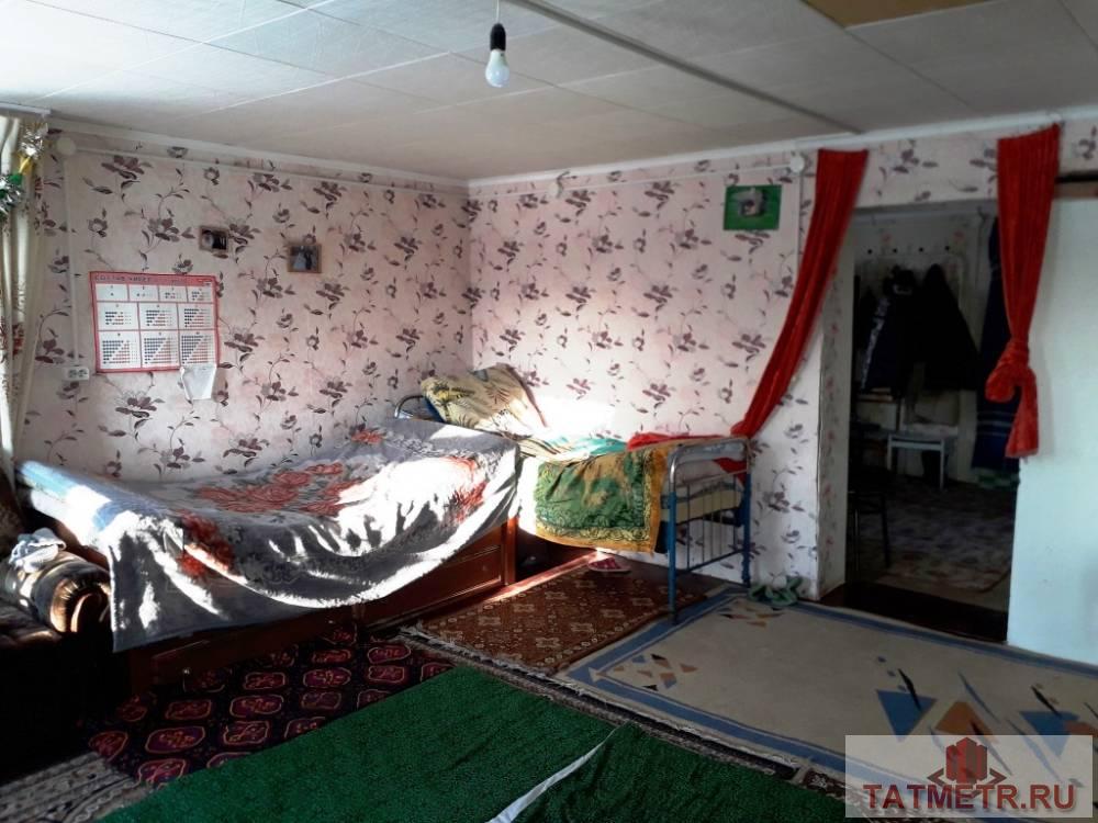 Продажа / Жилая / Дом с участком, пгт. Нижние Вязовые, Ленина улица, 899 000 ПРОДАЕТСЯ хороший, бревенчатый дом в пгт. Нижние Вязовые. В доме просторная комната, кухня, установлены пластиковые... - 1