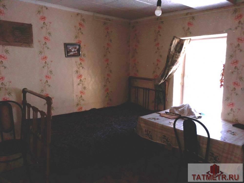 Продажа / Жилая / Дом с участком, пгт. Нижние Вязовые, Ленина улица, 899 000 ПРОДАЕТСЯ хороший, бревенчатый дом в пгт. Нижние Вязовые. В доме просторная комната, кухня, установлены пластиковые... - 2