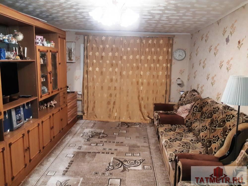 Продажа / Жилая / Дом с участком, Зеленодольск, Восточная улица, 1 890 000 ПРОДАЕТСЯ отличный крепкий дом в г. Зеленодольск. В доме имеются две просторные комнаты, кухня, прихожая. Все...