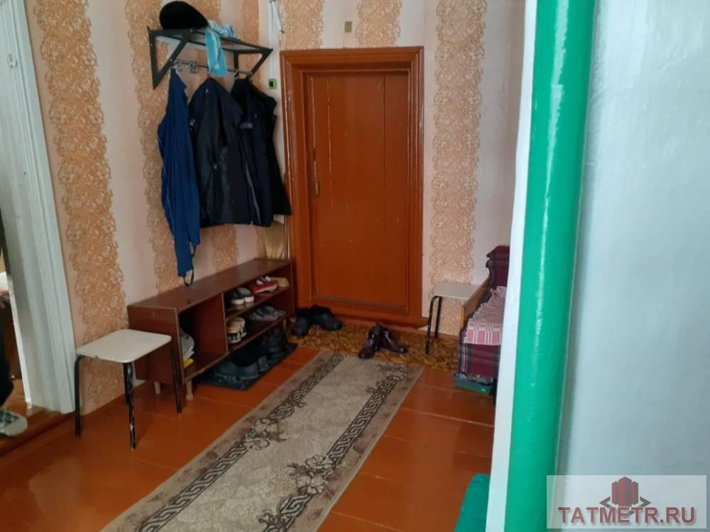 Продажа / Жилая / Дом с участком, Зеленодольск, Свободная улица, 1 850 000 ПРОДАЕТСЯ хороший, бревенчатый дом в г. Зеленодольск. В доме просторная комната, кухня, отопление АГВ, вода... - 3