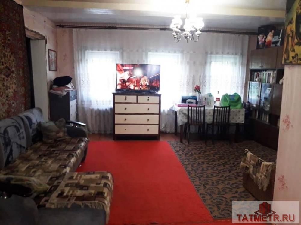 Продажа / Жилая / Дом с участком, пгт. Нижние Вязовые, Советская улица, 2 400 000 ПРОДАЕТСЯ благоустроенный дом в живописном и экологически чистом районе пгт. Нижние Вязовые. Бревенчатый дом, новый... - 1
