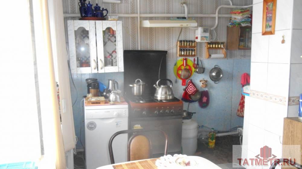 Продажа / Жилая / Дом с участком, пгт. Нижние Вязовые, Панфилова улица, 2 270 000 Продает замечательный дом в пгт. Нижние Вязовые. В доме расположены две комнаты и кухня. Комнаты просторные, уютные,... - 3