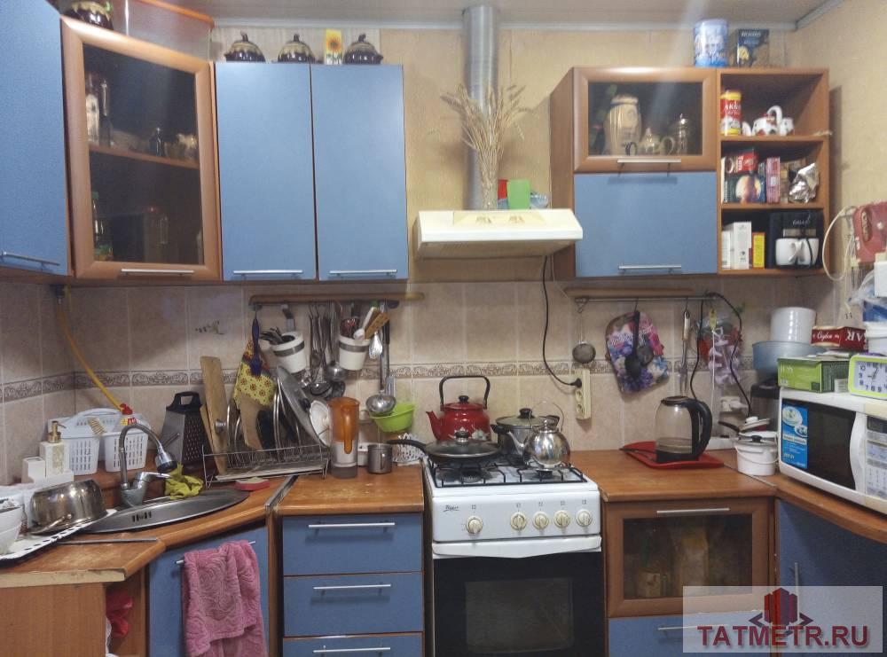 Продажа / Жилая / Дом с участком, Казань, Карпатская улица, 3 499 000 Продается отличный, кирпичный дом в г. Казани. Дом просторный уютный в отличном состоянии. Окна пластиковые, потолки... - 2