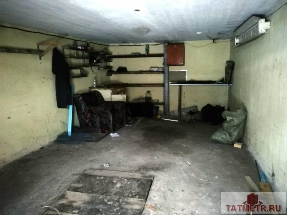 ПРОДАЕТСЯ хороший гараж в г. Зеленодольск. В гараже имеется сухой, забетонированный погреб. Свет в гараже, есть...
