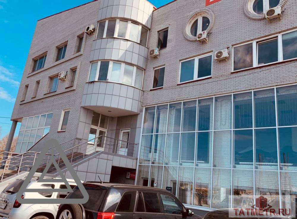 Аренда / Коммерческая / Free purpose, Казань, улица Журналистов, 88 800 Сдается помещение свободного назначения по адресу Журналистов 107. В отличном состоянии. В помещении: — Телефон —...
