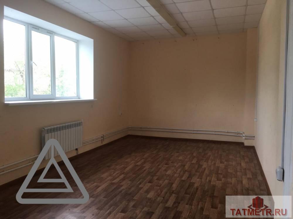 Коммерческая / Аренда / Офисы, Казань, улица Восстания, 35 000 Сдается офисное помещение по адресу ул. Восстания 100 корпус 5 .Химград. В хорошем состоянии. В помещении: —...
