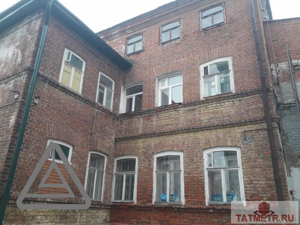 Продажа / Дома и коттеджи, Казань, улица Маяковского, 35 000 000 Продается дом с земельным участком находящийся по адресу : г. Казань, улица Маяковского, д. 29. Кирпичный 3-х... - 1