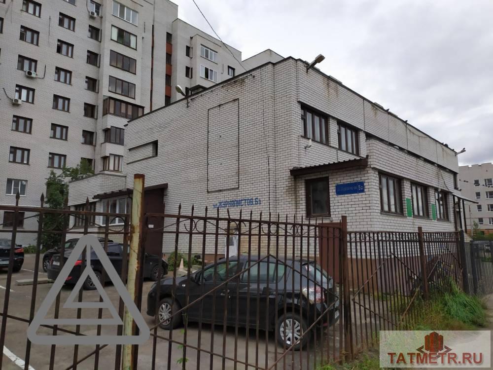 Продается офисное здание по адресу Журналистов , 6А.  Цена продажи указана с НДС. В помещении один арендатор, платит... - 1