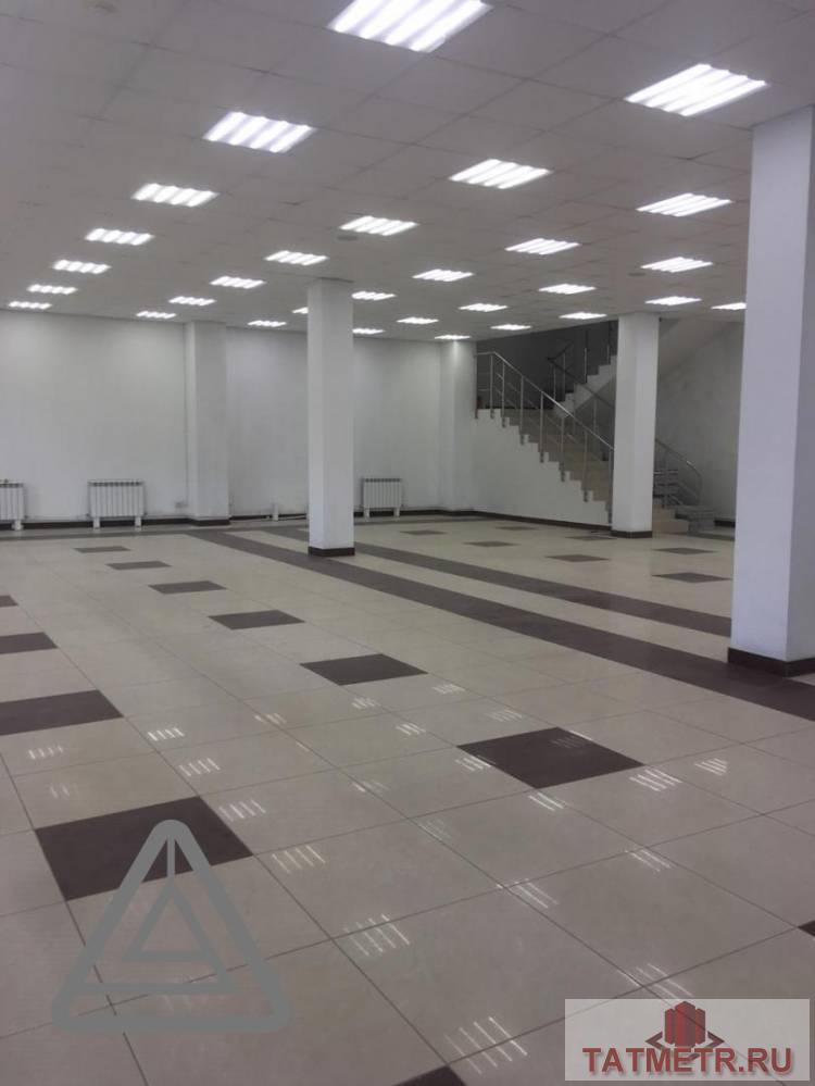 Аренда / Коммерческая / Free purpose, Казань, улица Фатыха Амирхана, 225 250 Сдается помещение свободного назначения по адресу Амирхана 69 А. первая линия.В отличном состоянии. В помещении: —... - 2