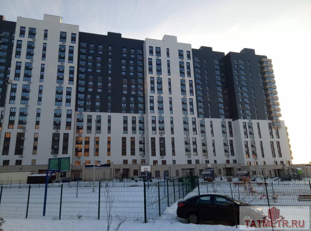 Продажа / Квартиры, Казань, улица Аделя Кутуя, 8 120 000 Продается новая просторная квартира с великолепным видом на Волгу, находящаяся в современном монолитно-кирпичном доме... - 1