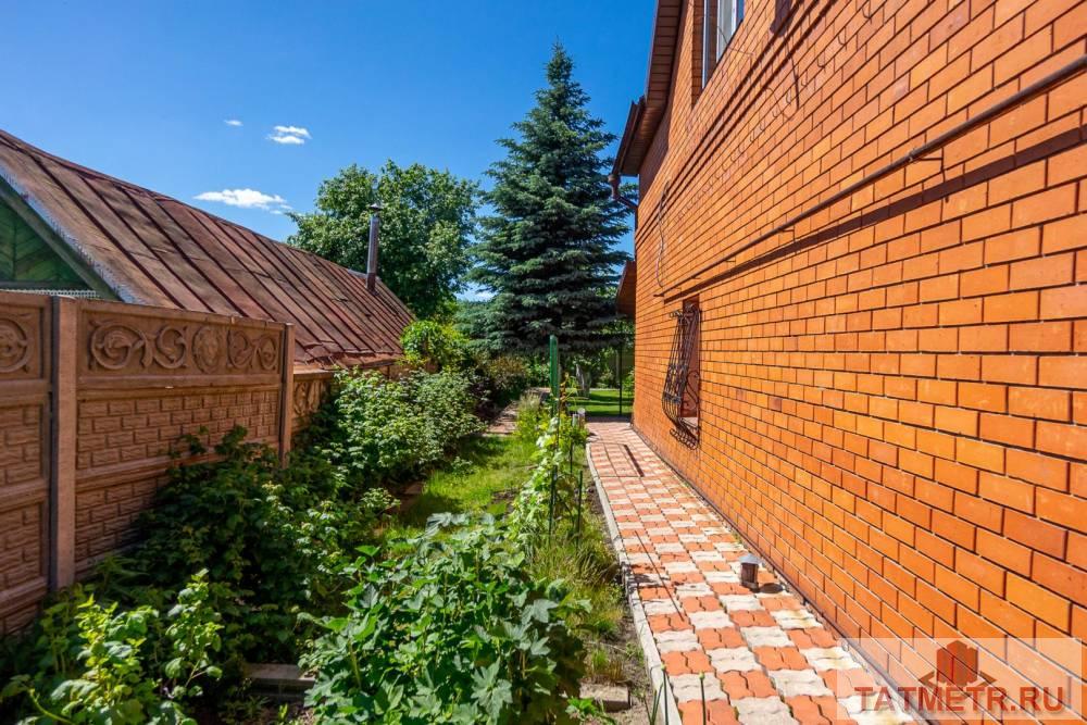 Продажа / Дома и коттеджи, Казань, Таганрогская улица, 11 900 000 Продается УНИКАЛЬНЫЙ дом в поселке «Залесный» с прекрасным расположением. Дом 2002 года постройки общей площадью 235... - 11