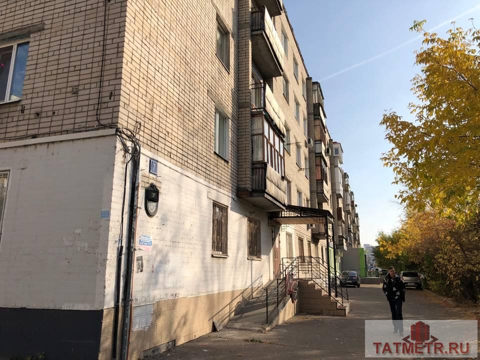 Продажа / Комнаты, Казань, улица Мазита Гафури, 880 000 Уютная и теплая комната в кирпичном доме, которая находится в блоке с хорошими соседями. Семейные пары и добрая... - 1