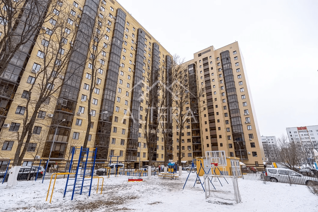 Продажа / Квартиры, Казань, улица Хусаина Мавлютова, 5 749 000 Продается просторная 2-ух комнатная квартира, распашонка 60 кв.м! Квартира очень светлая, просторная и теплая. В... - 9