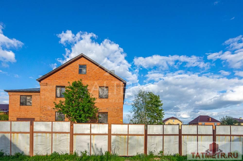 Продажа / Дома и коттеджи, Казань, 2-я Рабочая улица, 5 000 000 Просторный дом для большой семьи! ТОРГ обсуждается! Кирпичный дом 1999 года постройки, размеры 13х17 метров, общая...