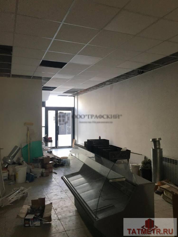 Аренда / Коммерческая / Free purpose, Казань, улица Профессора Камая, 100 000 Сдаю помещение 110 кв. м. на первой линии, Профессора Камая 8А. 2 отдельных входа, перед зданием есть парковка.... - 3