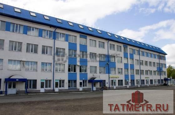 Продажа / Коммерческая / Business, Казань, улица Клары Цеткин, 220 000 000 Продается четырехэтажное здание ( 5 мансардный этаж) административного назначения по адресу Клары Цеткин 8/27А в...