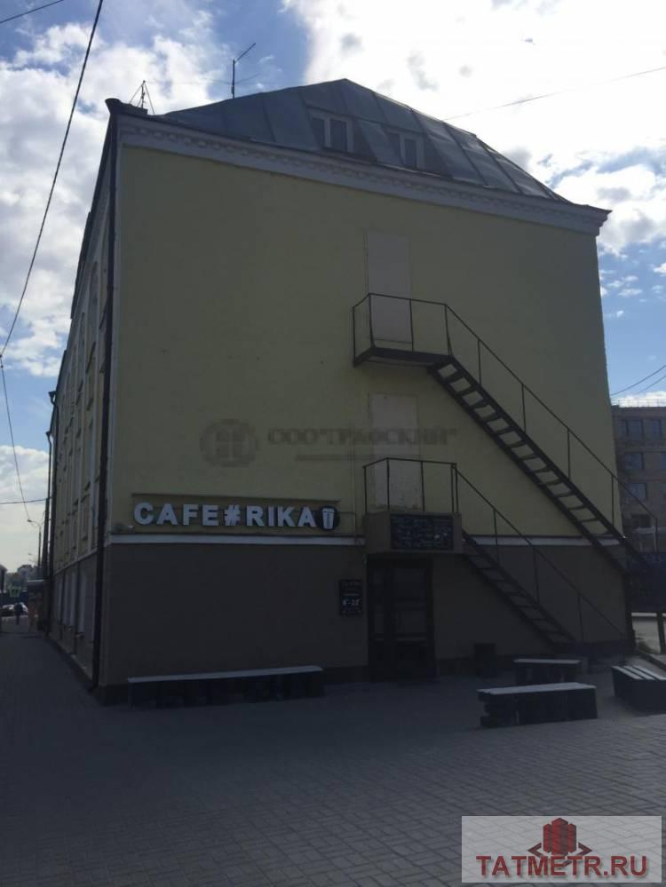 Продажа / Коммерческая / Free purpose, Казань, улица Дзержинского, 17 000 000 Шикарное предложение для инвестора!!! Продается нежилое помещение в самом центре нашего города с видом на Кремль по... - 2