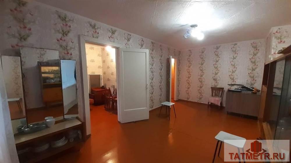 Продажа / Квартиры, с. Айша, Светлая улица, 1 400 000 Продается замечательная квартира в с. Айша. Двухкомнатная квартира перепланированная в трехкомнатную с ИНДИВИДУАЛЬНЫМ...