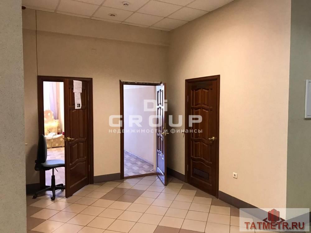 Аренда / Коммерческая / Office, Казань, улица Фатыха Амирхана, 28 195 Офисное помещение 39,6 м² Офисное помещение расположено на 2 этаже 2 этажного офисного здания на 2 линии (вход со... - 28