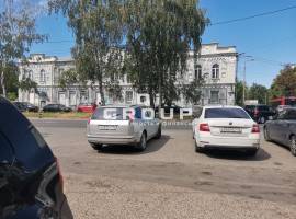 Продается 2-х этажное здание по ул. Лукницкого д.5
Характеристики:...