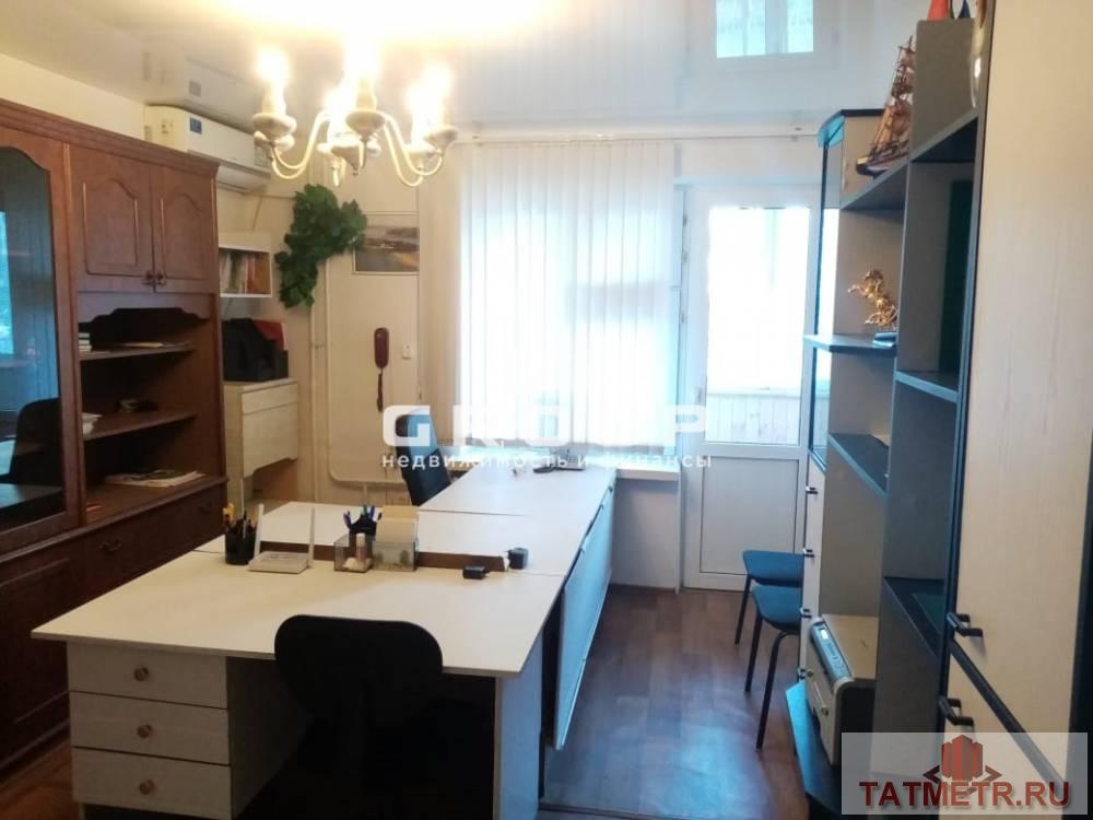 Коммерческая / Аренда / Офисы, Казань, Чистопольская улица, 40 000 Адрес: Сдается офис (жилое помещение) 57 кв.м. по улице Чистопольская, 15. Оновные характеристики: — первая линия;... - 3