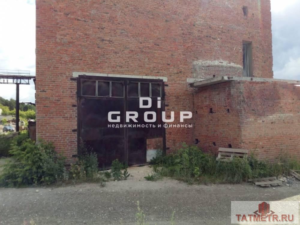 Аренда / Коммерческая / Warehouse, Казань, Революционная улица, 48 000 Сдается производственно-складское кирпичное неотапливаемое помещение площадью 300 кв м расположенное в поселке Юдино... - 1