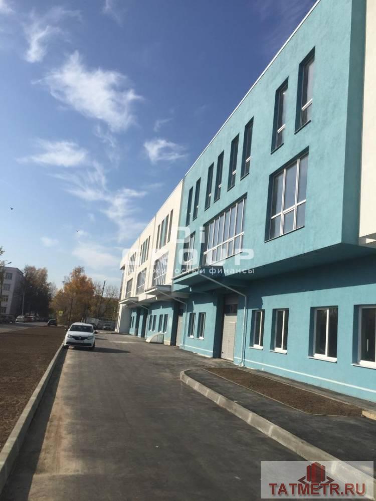 Продажа / Коммерческая / Free purpose, Казань, улица Энгельса, 235 000 000 Предлагаем купить новое, отдельно стоящее здание в Кировском районе. 3 этажа и цоколь. Здание на первой линии по... - 7