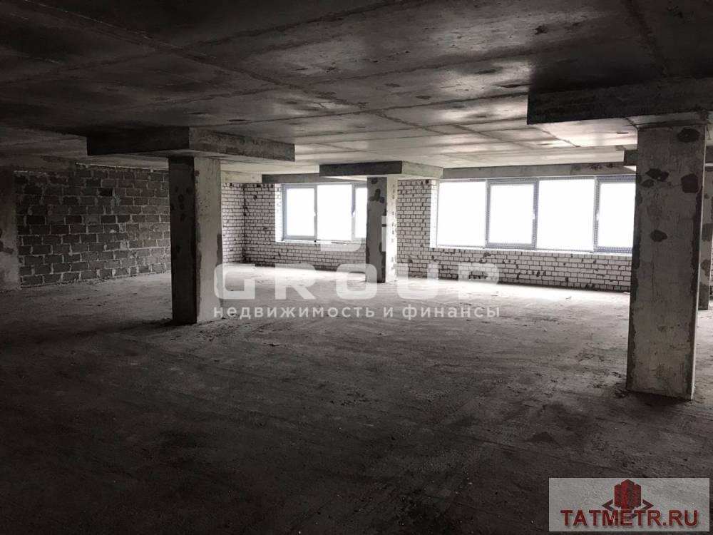 Продажа / Коммерческая / Retail, Казань, улица Фатыха Амирхана, 30 825 000 Продается торгово-офисная площадь: 1 этаж, общая площадь 411 кв.м., возможна нарезка площади от 80 кв.м. стоимость... - 15