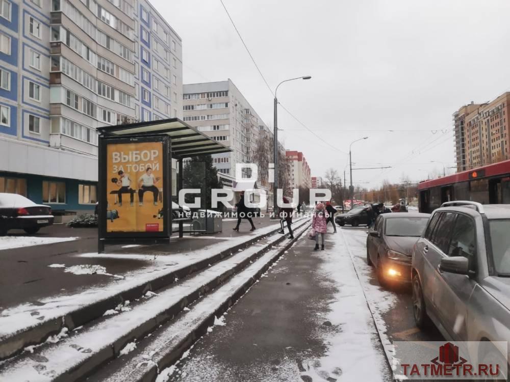 Аренда / Коммерческая / Free purpose, Казань, улица Академика Парина, 125 000 Предлагается к аренде помещение по ул.Парина. Характеристики: — 1 линия; — большой пешеходный и автомобильный... - 2