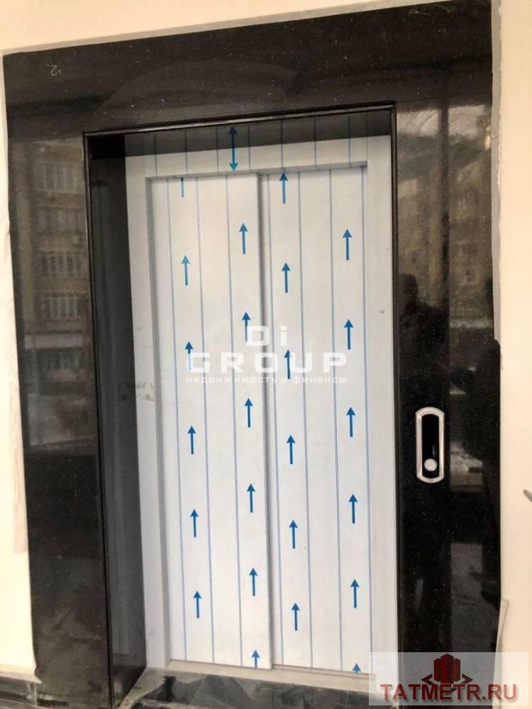 Коммерческая / Аренда / Офисы, Казань, улица Адоратского, 1 015 000 Суперсовременный торгово-офисный центр Класса А свободной планировки на втором и третьем этажах. Общая площадь этажа... - 10