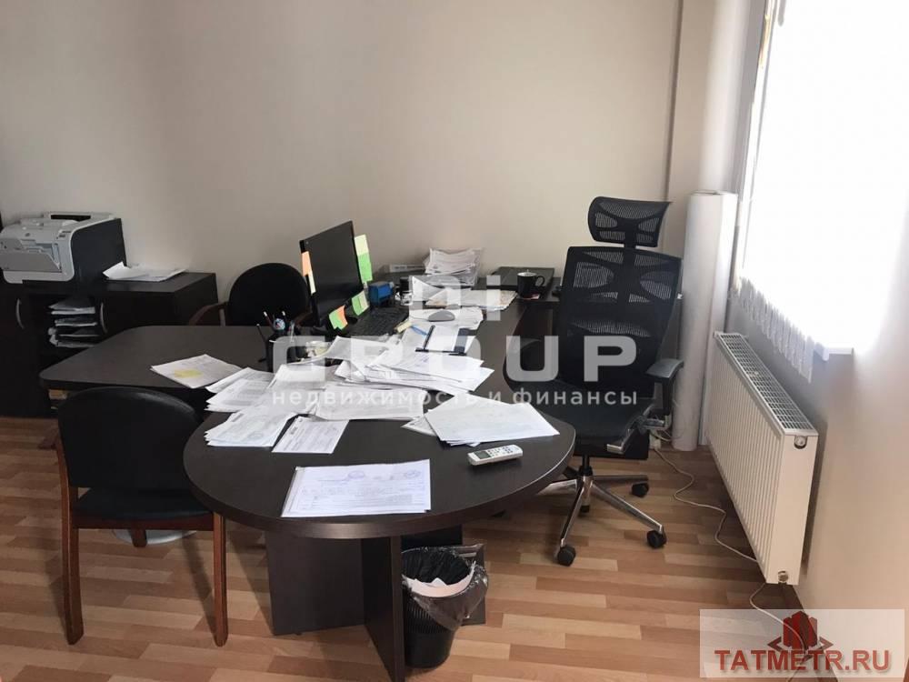 Аренда / Коммерческая / Office, Казань, Оренбургский тракт, 6 800 Сдаются в аренду офисные помещения площадью по 15, 17, 26, 50 кв.м. кабинетная нарезка в офисном здании. Также в этом... - 23
