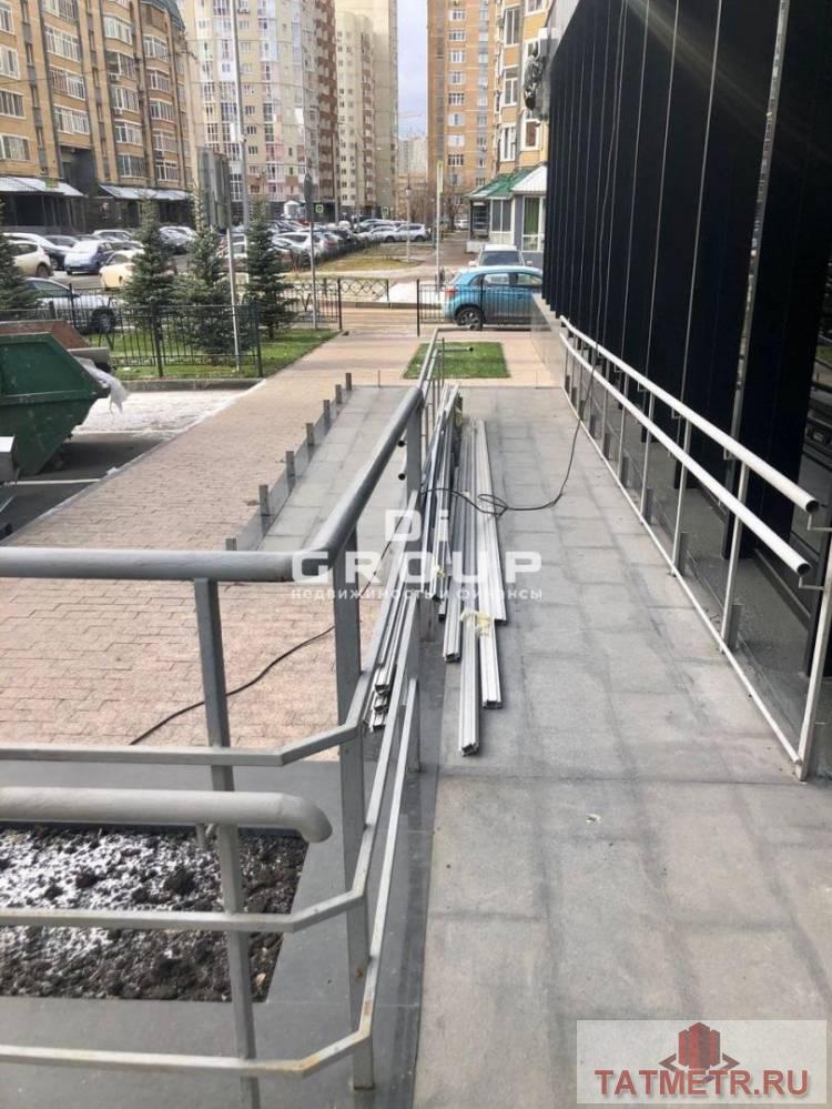 Коммерческая / Аренда / Офисы, Казань, улица Адоратского, 2 030 000 Суперсовременный торгово-офисный центр Класса А свободной планировки на втором и третьем этажах (общая площадь 1400... - 1