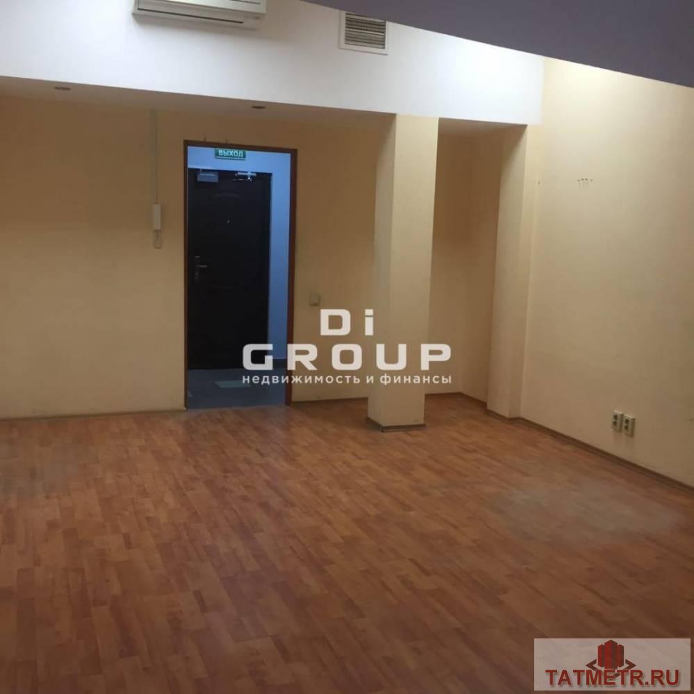 Продажа / Коммерческая / Office, Казань, улица Вишневского, 1 200 000 Продается офисное помещение на улице Вишневского д.26А. — Офис расположен на 5 этаже. — Сделан свежий ремонт —... - 4