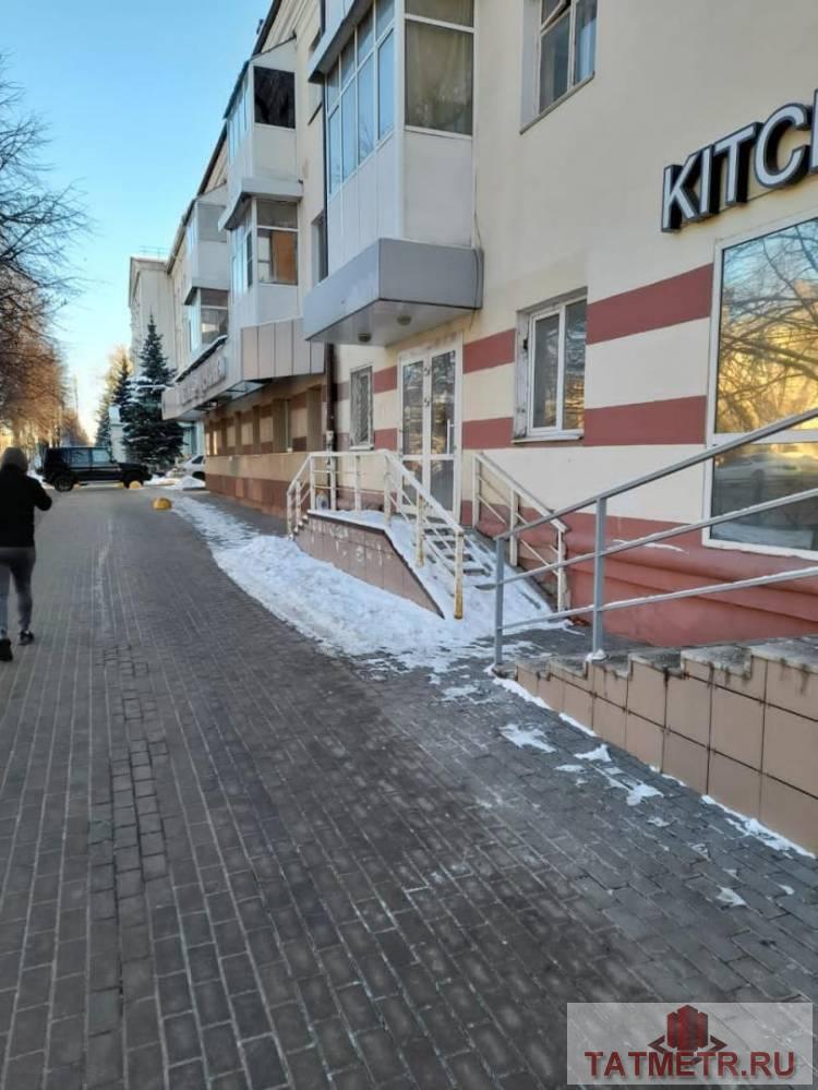 Сдам торговое помещение 68 кв м на первом этаже двеннадцатиэтажного здания по адресу Баки Урманче дом 5.  Первая...