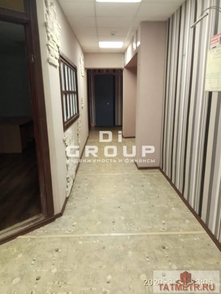 Продажа / Коммерческая / Office, Казань, улица Заря, 7 320 000 Предлагаем купить офис в тихом месте в Советском районе г. Казани. 1 этаж относительно нового жилого дома. Отдельный... - 2