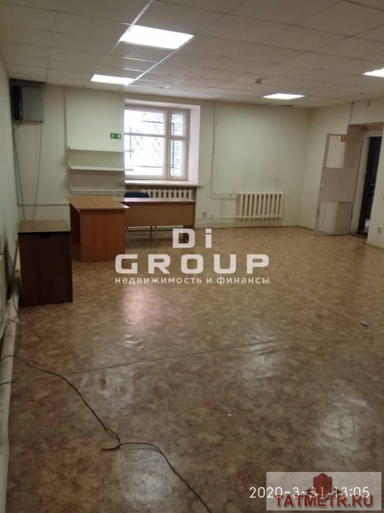Продажа / Коммерческая / Office, Казань, улица Заря, 7 320 000 Предлагаем купить офис в тихом месте в Советском районе г. Казани. 1 этаж относительно нового жилого дома. Отдельный... - 4