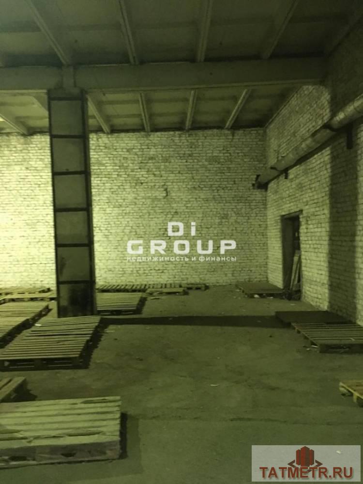 Аренда / Коммерческая / Warehouse, Казань, Портовая улица, 57 000 Сдаются в аренду неотапливаемые складские помещения площадью 356м — высота потолков 8м, — полы бетонные — бытовка... - 2