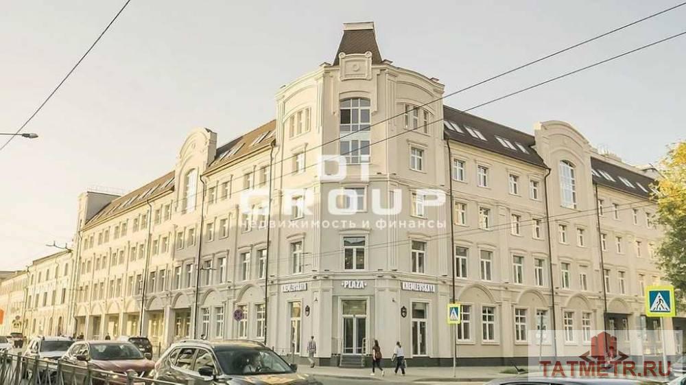 Коммерческая / Аренда / Офисы, Казань, Московская улица, 450 500 Предлагаем в аренду офисное помещение на 1 этаже в бизнес-центре класса B+ «Кремлевская Плаза» в центре города...