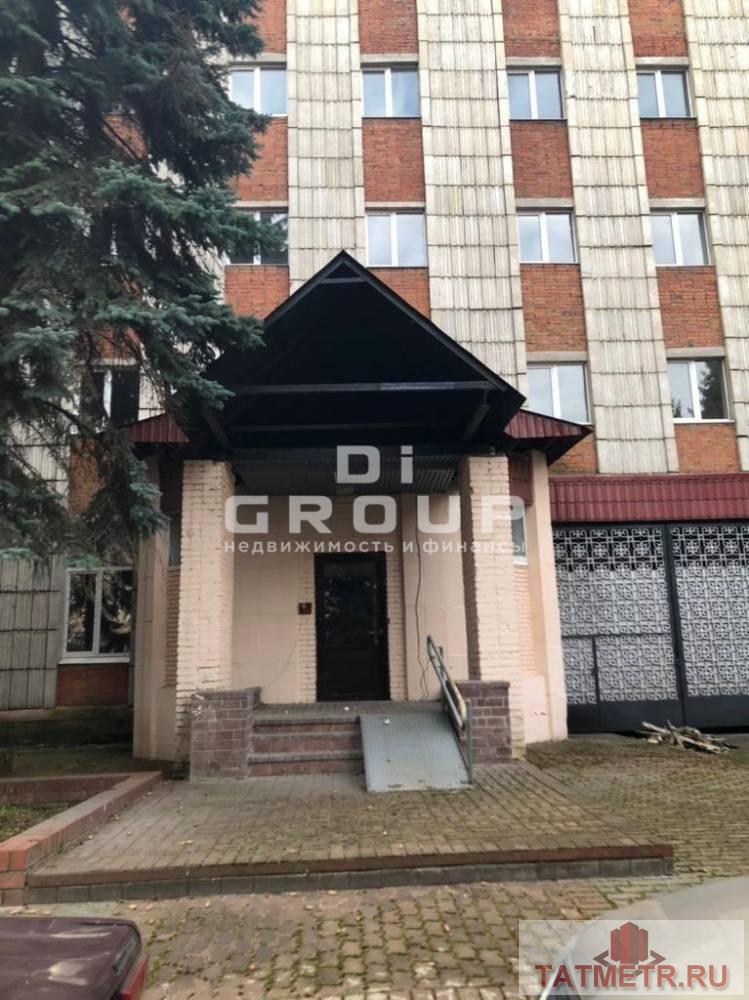 Коммерческая / Аренда / Офисы, Казань, улица Владимира Кулагина, 320 000 Сдается этаж в 4-х этажном здании под учебные цели или офисное использование. Здание полностью готово под учебные или...