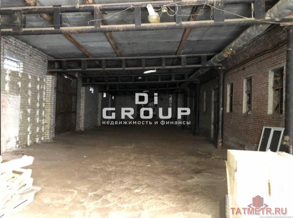 Аренда / Коммерческая / Warehouse, Казань, Портовая улица, 60 000 Сдаются в аренду неотапливаемые складские помещения площадью 400м высота потолков 4м, имеются офисные помещения.... - 1