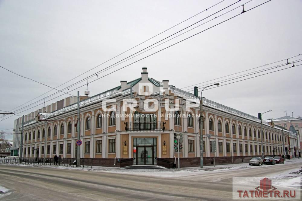 Коммерческая / Аренда / Офисы, Казань, улица Парижской Коммуны, 150 000 Сдается офис на Парижской Коммуны 8 общей площадью 166 кв.м. Основные характеристики: — первая линия, первый этаж; —...