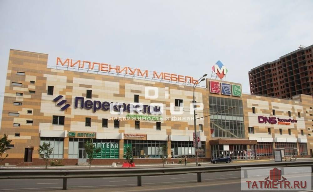 Коммерческая / Аренда / Торговые помещения, Казань, Чистопольская улица, 880 000 Сдам помещение 800 кв.м. на первом этаже и 300 кв.м. на втором этаже, расположенные в ТРЦ Миллениум, по улице...